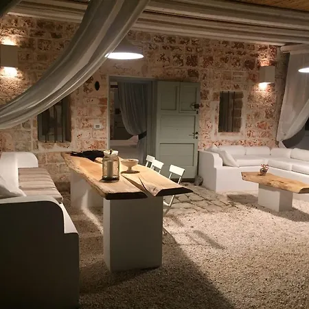 Tenuta Ferrorosso Willa *